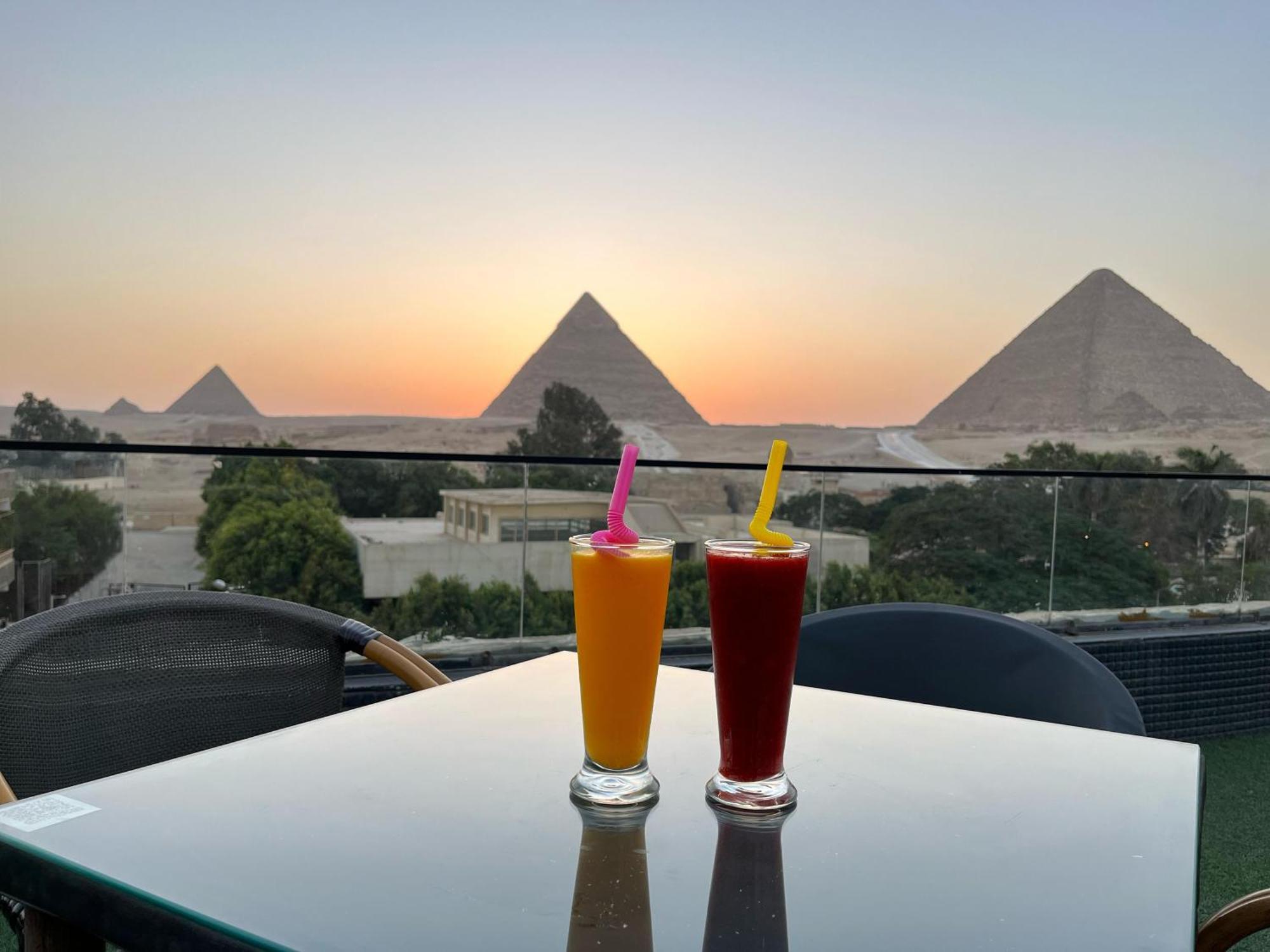 Shadow Pyramids Suites And Jacuzzi Kafrat al Jabal Luaran gambar